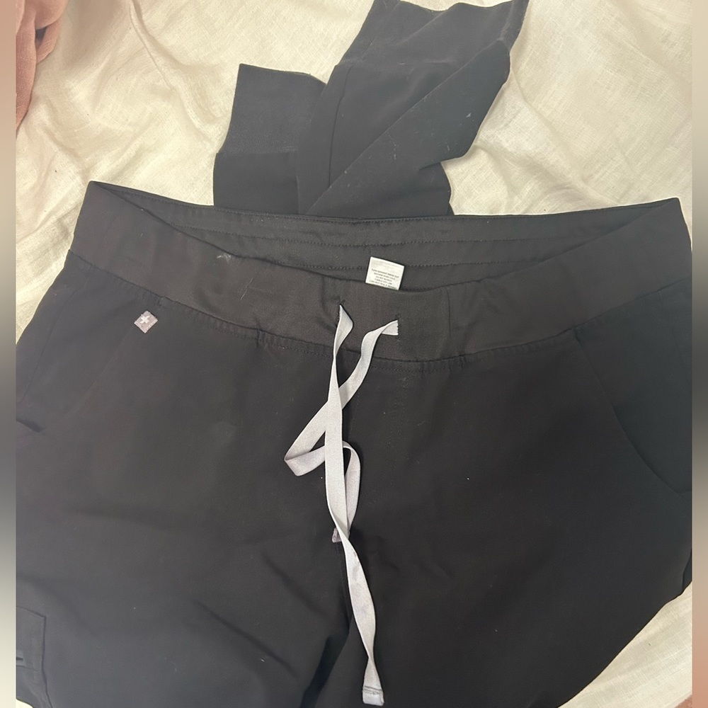 Figs jogger size large tall